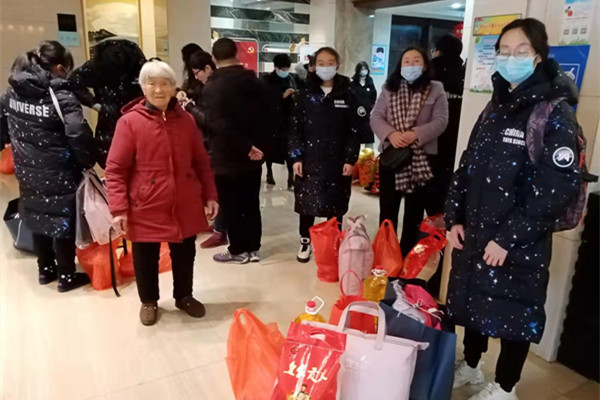 民政春节孤儿送温暖220220124_副本.jpg
